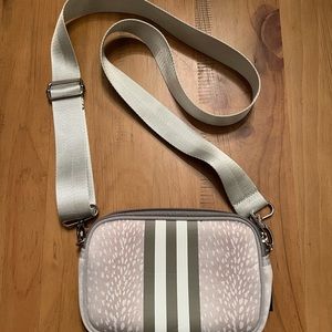 PreneLOVE Fawn duel zipper belt/crossbody bag